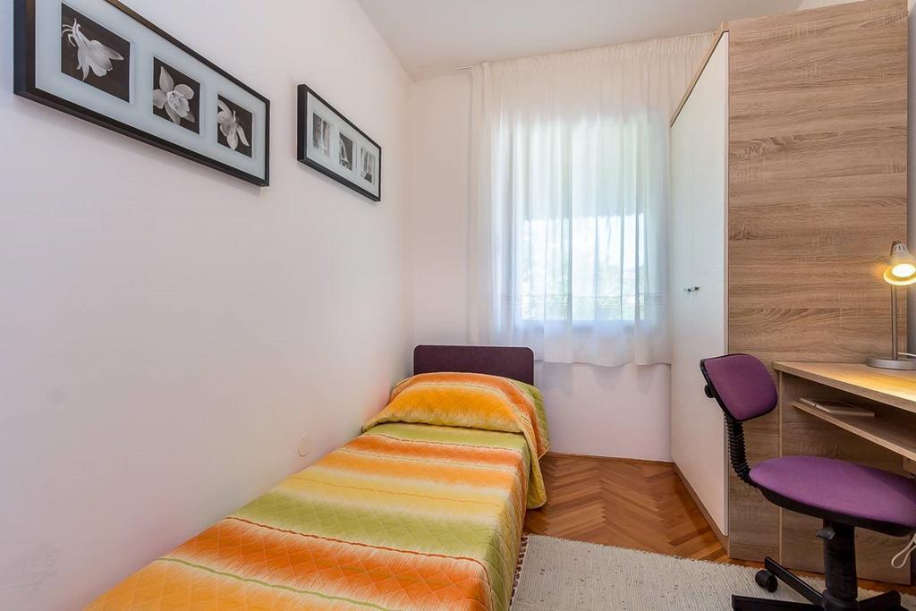 Apartment Viviana Pula Bagian luar foto